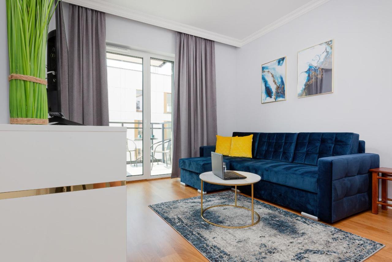 Apartament Dom Przy Okrzei By Renters Prestige Varsovia Exterior foto